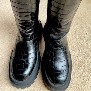 Public Desire boots. New condition, worn twice. Size 37